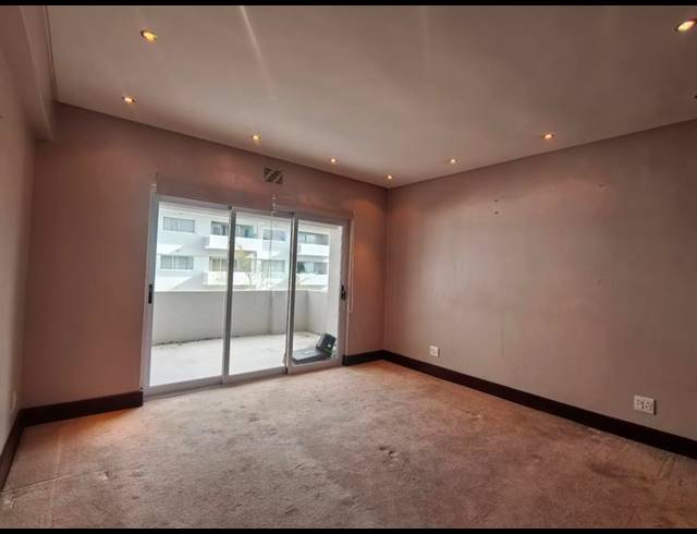 2 BEDROOM PROPERTY TO RENT IN SEA POINT